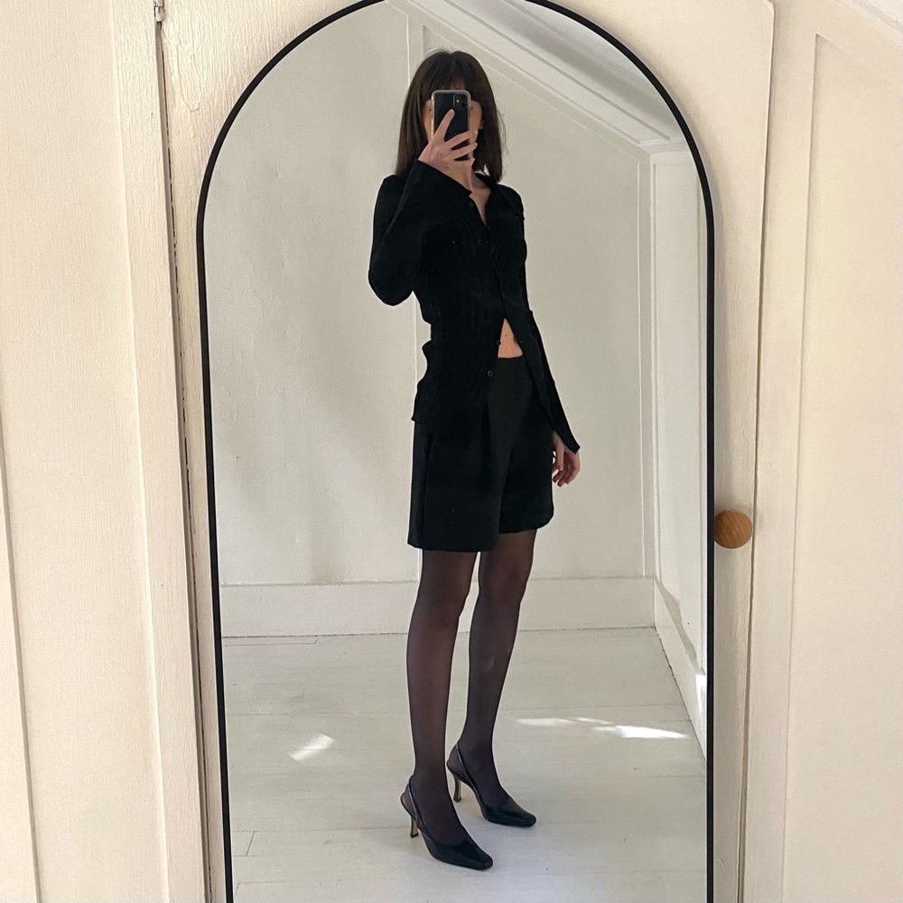 Totéme Lluc Bermuda Short in Black - Picture 4 of 15